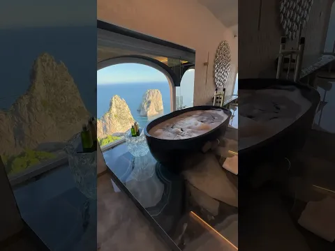 Capri Italy 🇮🇹 @ikh.luxury.villas #villas #realestate #villa #luxury #architecture #travel #l@