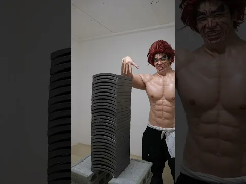 50段の瓦をせんべいのように割る男【実写版・範馬勇次郎】#zoolander #sigma #shorts
