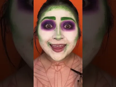 Tienes que decir mi nombre 3 veces seguidas y te ayudaré😈🧃