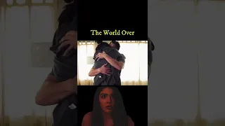 Esta mujer encuentra un llave que Abre a otro Mundo - Resumen de Pelicula The World Over