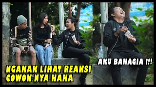 🔴MAKAN DI DEPAN ORANG PACARAN❗ LALU AKU SUAPIN MAKANAN KE CEWEK NYA DI DEPAN COWOK NYA❗ NGAKAK PARAH
