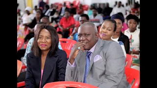 JUDITH WAMBURA (LADY JAYDEE) AKIMSIFU MUNGU KWA NJIA YA UIMBAJI KANISANI