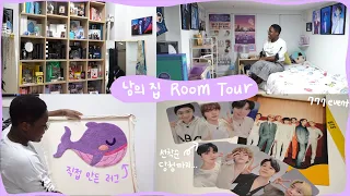 BTS가 좋아서 한국에 온 영국 아미의 엄청난 덕후룸 투어! 게다가 금손이었다..