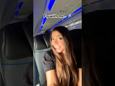 Airplane Phone TRICK 👀📱😉 | Raena Triple Charm #Shorts