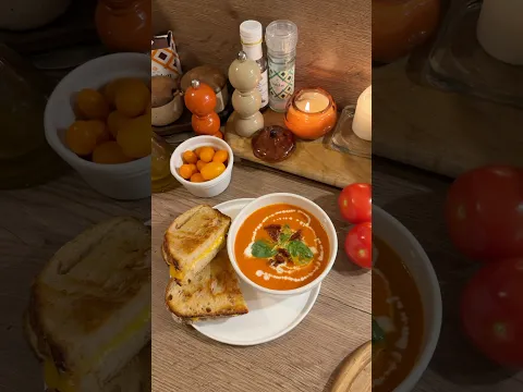 Tomato soup with cheese toast – my fav fall combo 😋#soupseason