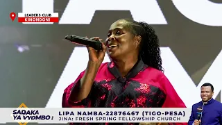 ROSE MHANDO AWASHANGAZA WATU KWA KUIMBA WIMBO HUU KWENYE MAOMBI YA KITAIFA