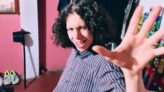 Los Amigos Invisibles - Sugga Daddy (Video Oficial)