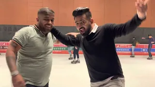 ICE SKATING AT ISKATE , Ambience Mall , Gurugram | RAJAT SHARMA | SWATI MONGA #rajatbornstar #funny