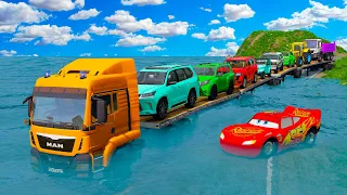 Triple Flatbed Trailer McQueen Transportation with Truck - Speedbumps vs Cars vs Train - BeamNG #015