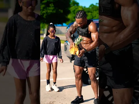 My daughter used to watch me workout, now she can workout with me..❤️😭✊