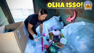 Dumpster diving! Olha isso, muitas coisas no lixo dos Estados Unidos! 🇺🇸