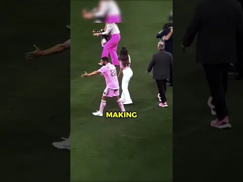 Messi & Antonela 😂