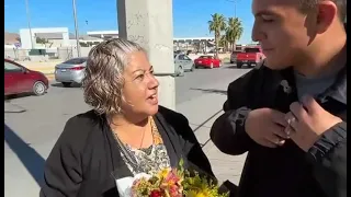 The reaction of this poor mother reuniting with his son after 17 years made us all cry 😭