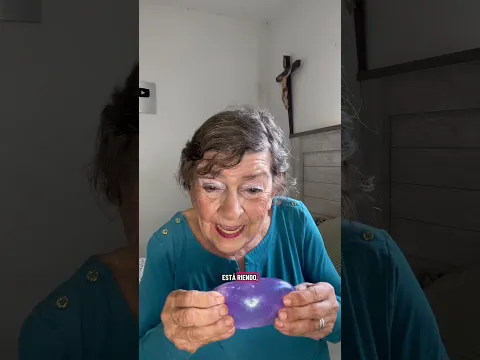 Abriendo dumpling sorpresa 👀 #maquillaje #abuelita #makeup