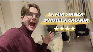LA MIA LUSSUOSISSIMA STANZA D'HOTEL A CATANIA!