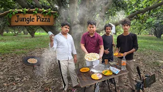 Jungle Mein Pizza Banaya | Woodfire Pizza in Forest | Natural Style Cooking in Village