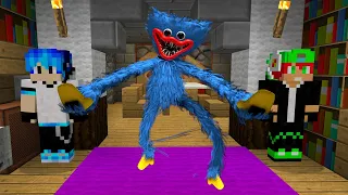HUGGY WUGGY APARECEU NA NOSSA CASA NO MINECRAFT (Poppy Playtime)