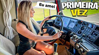 ENSINEI A ROBERTA A DIRIGIR O SCANIA 112 😍 APRENDEU RÁPIDO