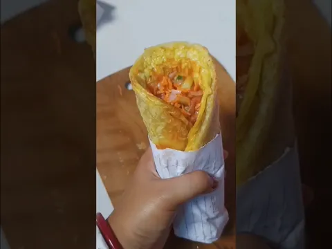 ভাইয়ের খিদে মেটাতে এই একটাই যথেষ্ট#eggroll #food