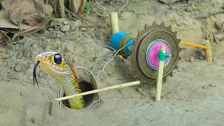 EASY SNAKE TRAP  New Technique Underground DIY Snake Trap Make Using Bike Crank Tools   Work100%