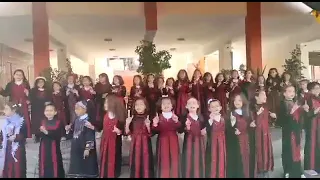شدوا بعضكم يا اهل فلسطين إذاعة مدرسية اشراف أ.منال حماد مطر مدرسة القاهرة ب