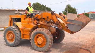 Dima datang membantu traktor rosak