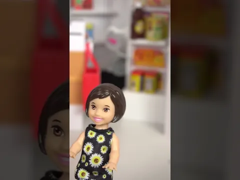 Bebe Barbie Se Pierde en El Supermercado