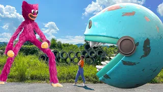 Pacman in real life - Huggy Wuggy VS Pacman