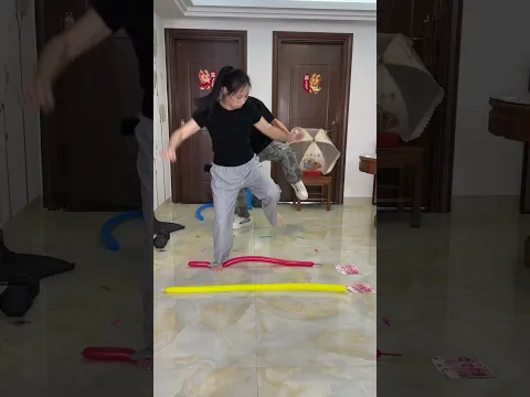 Why can't I break this balloon after stepping on it so many times?