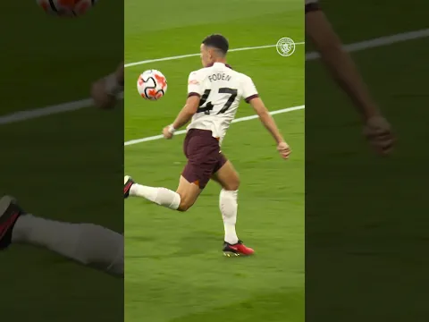 INCREDIBLE ball control from PHIL FODEN! 🥵🌟 #mancity #football #shorts #shortsvideo #goals #skills