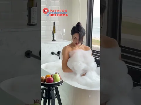Shake off the body foam  @emmahot