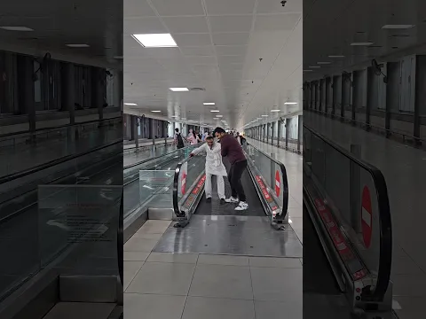 Dadaji First time at the Airport #delhiairport #viralvideo #trending #viralshorts