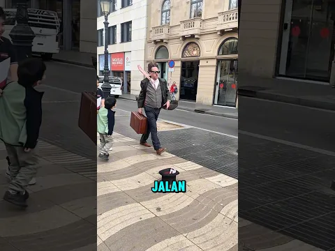 LAGI DIJALAN MALAH DI ISENGIN ANAK ANAK #videoviral #komedi #ngakak