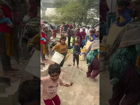 आज भी लोग गंदा पानी पी रहे है शहर के अंदर रह कर भी #younickviral #humanity #humanitarian #viral