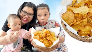 MẸ VẮNG NHÀ [TẬP 5]  Bố Làm BIM BIM KHOAI TÂY Giòn Rụm ăn là mê nè