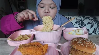 mkan maggi kari + kfc ❤️dngn pinggan cntik
