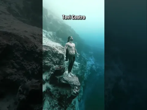 What He Does Underwater Looks Impossible #shortsvideo