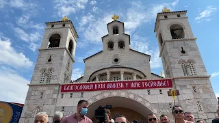 ДОЛАЗАК ПАТРИЈАРХА ПОРФИРИЈА И МИТРОПОЛИТА ЈОАНИКИЈА У ХРАМ У ПОДГОРИЦИ