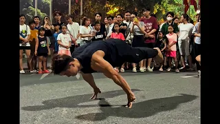 Tập luyện Calisthenics tại phố đi bộ Hà Nội và phản ứng mọi người !