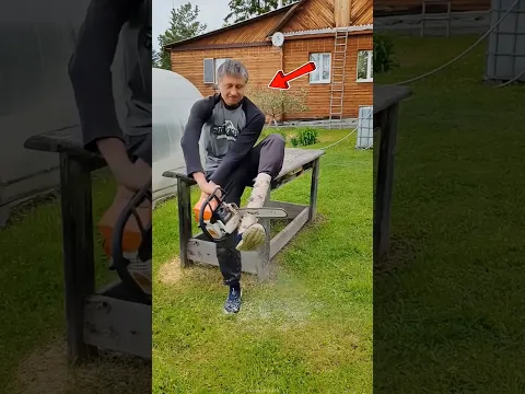 Man cut his fake wooden leg and made a new leg