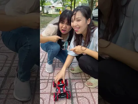 LNF - Khinh thường bạn nhà nghèo không có xe oto điều khiển và cái kết || Rich Car & Poor Car