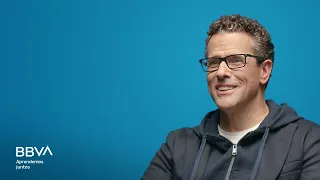 No dejes que el ruido oculte tu camino | Marco Antonio Regil, presentador y conferencista