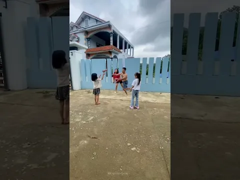 कुछ बच्चे लडके का हाथ फेक देते है #shortsvideo