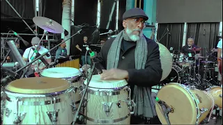 CHICHI PERALTA- Soundcheck Tenerife España. #ChichiPeralta #CarnavalDeTenerife #DejaQueLaMusicaSuene