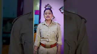 इंस्पेक्टर ने पुलिसवाली से कपड़े धुलवाए… फिर जो हुआ, उसने सबको चौंका दिया! 😱