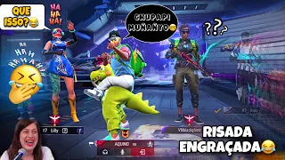 A MENINA TEVE UMA CRISE DE RISOS QUANDO OUVIU O CHUPAPI MUÑAÑYO!😆 Free Fire