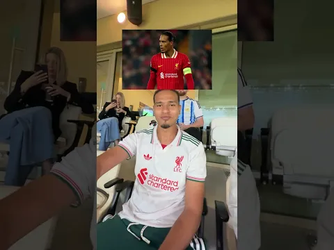 ⁨ لاعبين عالميين كيتفرّجو معايا ! 😂