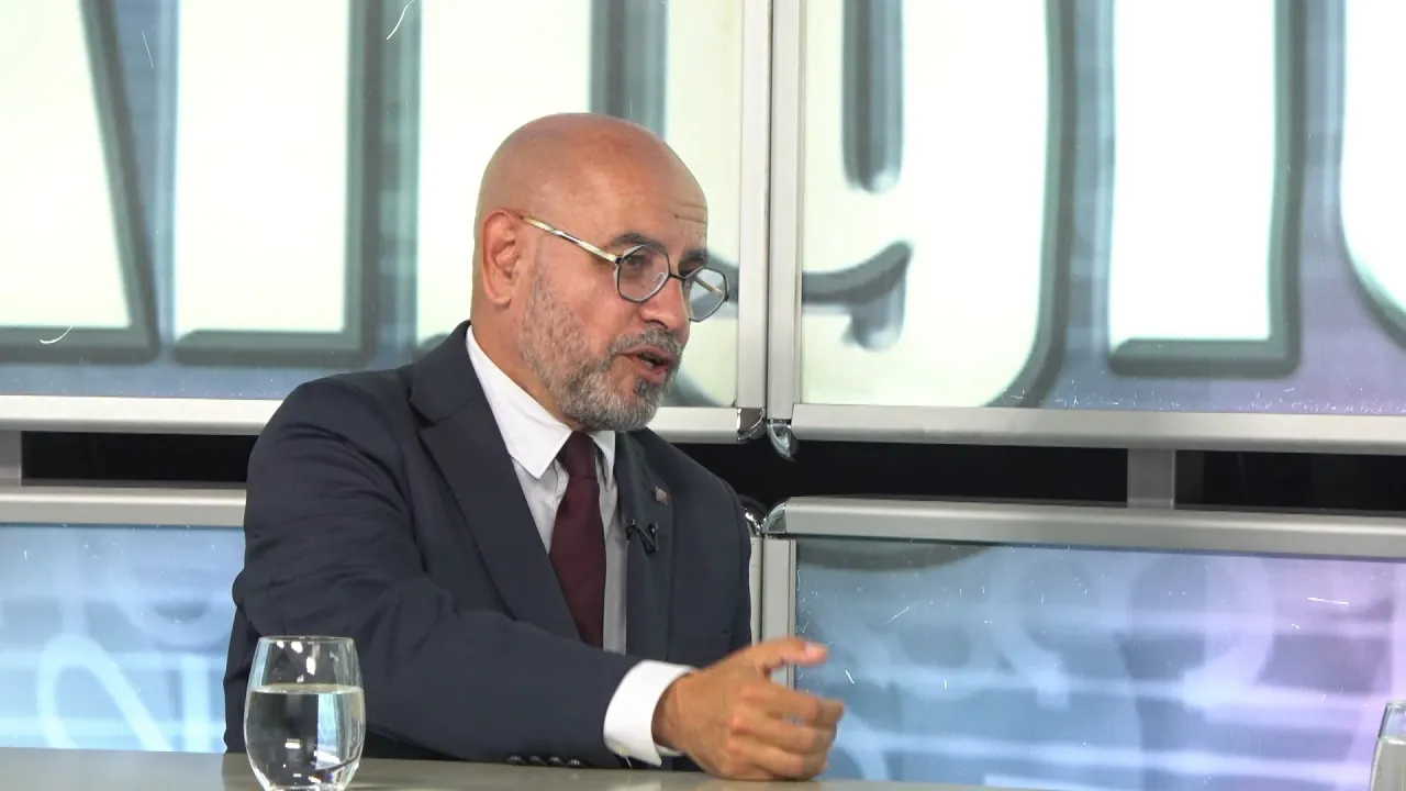 Angle Obert – Toni Poyato