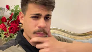 المعضل المشهور يسوي اعلان