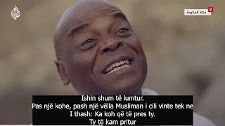 Ishte Prift per 15 vite, pranoi Islamin dhe shkoi ne haxh